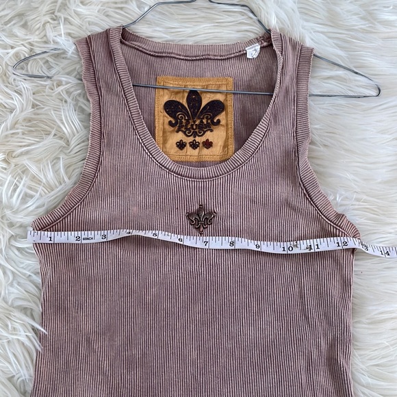 Royal plush tan beige ribbed sleeveless scoop neck tank top metal hardware logo - Picture 11 of 17